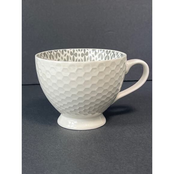 Embossed Mug White Gray Geometric Pattern Inside Honeycomb Footed Coffee Cup - Picture 2 of 9